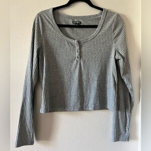 Wild Fable Juniors Cropped Long Sleeve Grey Ribbed Top